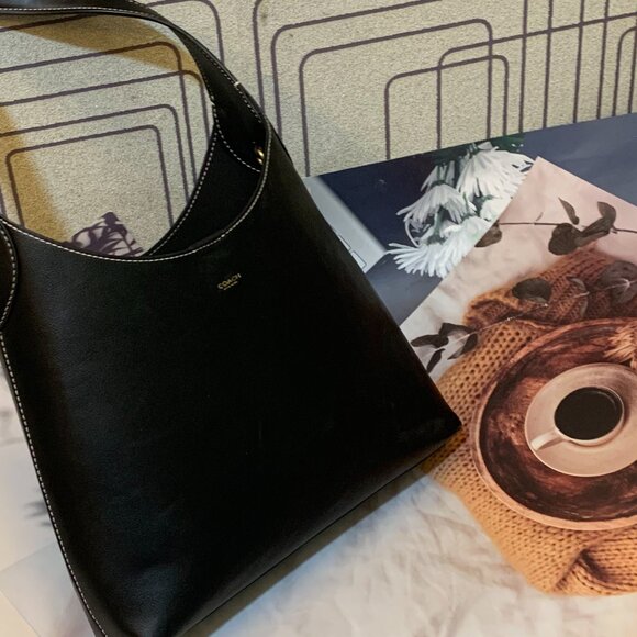 Chic Coach Brooklyn 28 Shoulder Bag in Jet Black🥳🥳🥳 - Picture 3 of 4